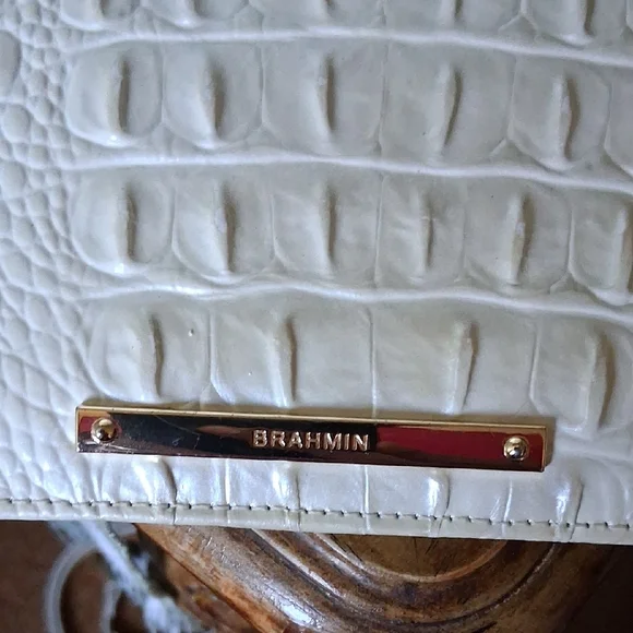 Brahmin Duxbury Large Satchel w/Matching Wallet - Picture 9 of 12